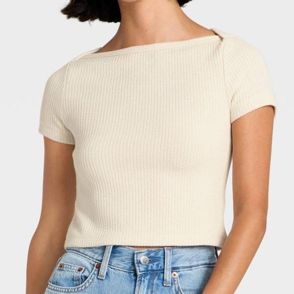 Universal Thread Women's Slim Fit Short Sleeve Boat Neck Ribbed T-Shirt
